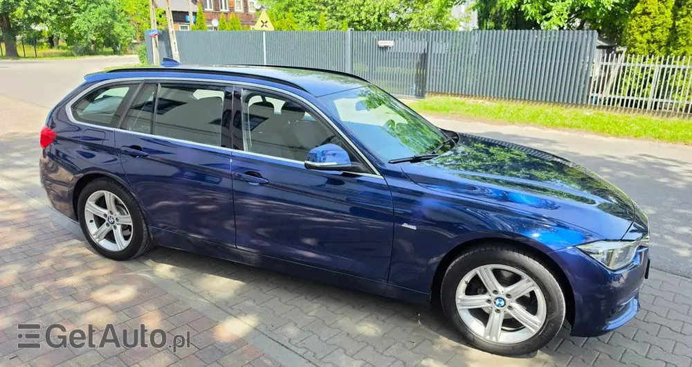 BMW Seria 3 320i xDrive Sport Line Shadow sport