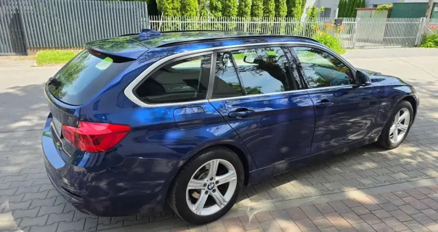 BMW Seria 3 320i xDrive Sport Line Shadow sport
