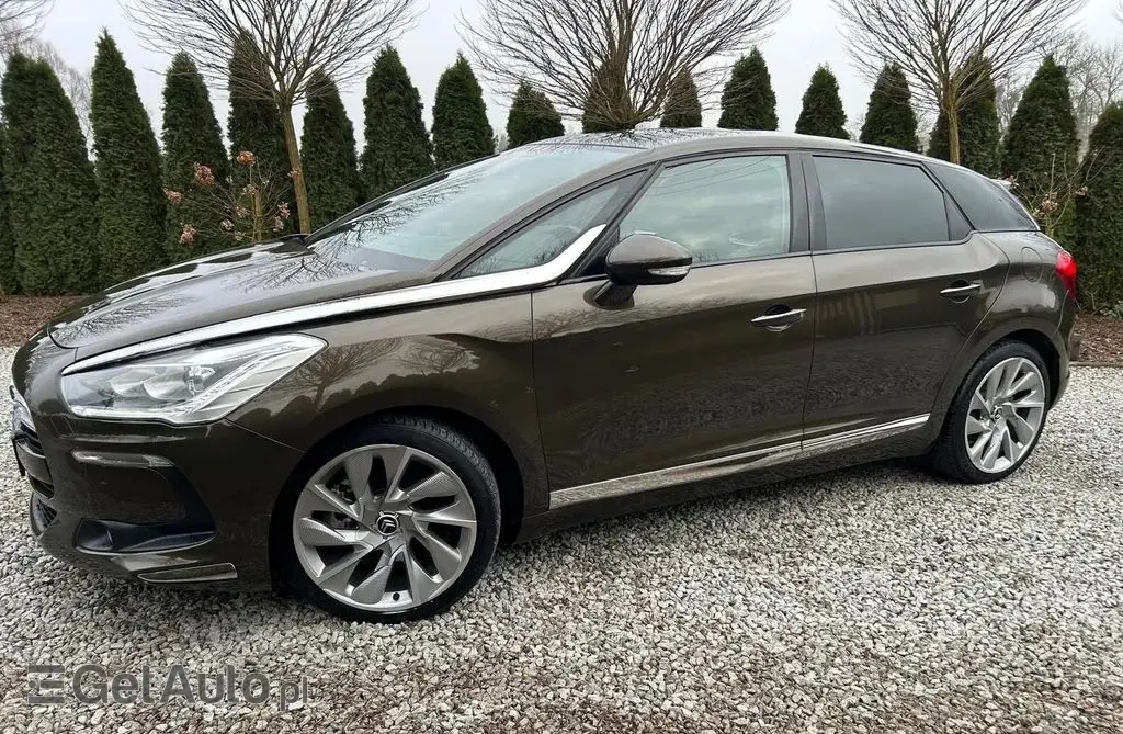 CITROEN DS5 