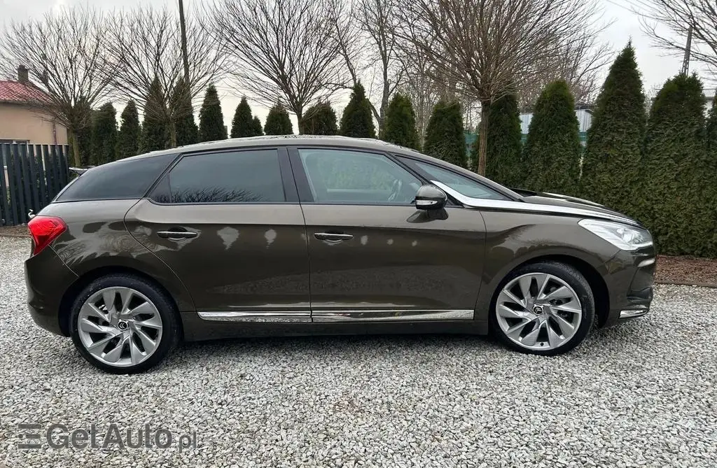 CITROEN DS5 