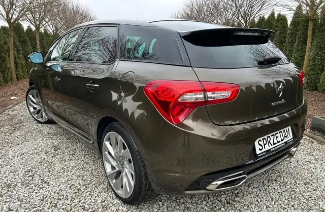 CITROEN DS5 