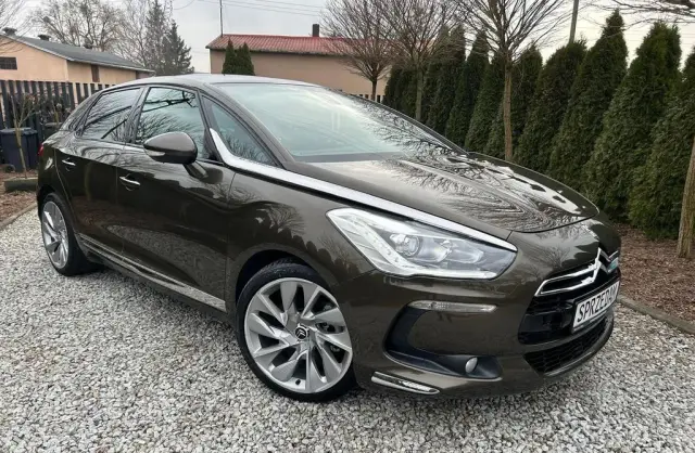 CITROEN DS5 