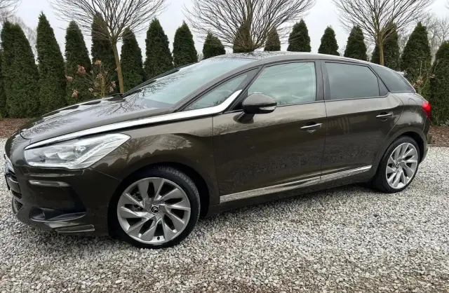 CITROEN DS5 