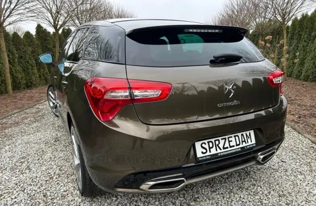 CITROEN DS5 