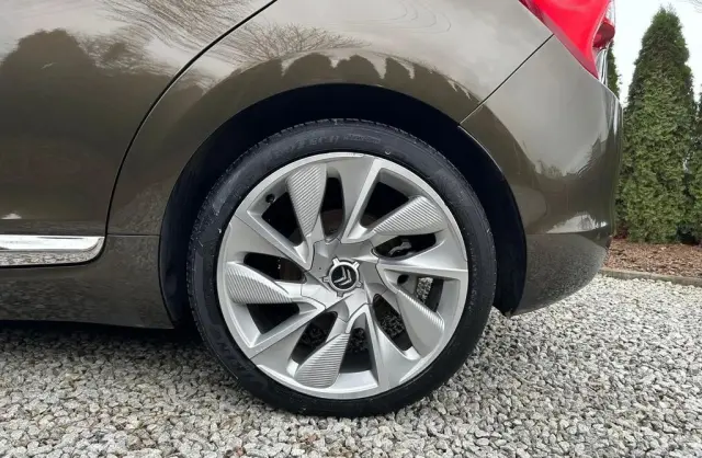 CITROEN DS5 