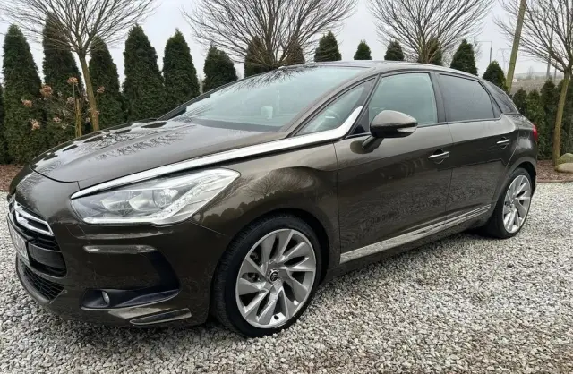 CITROEN DS5 