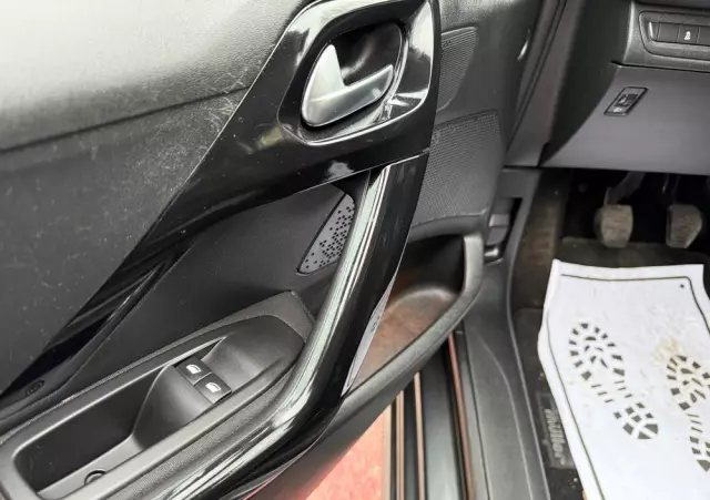 PEUGEOT 208 1.0 PureTech Access