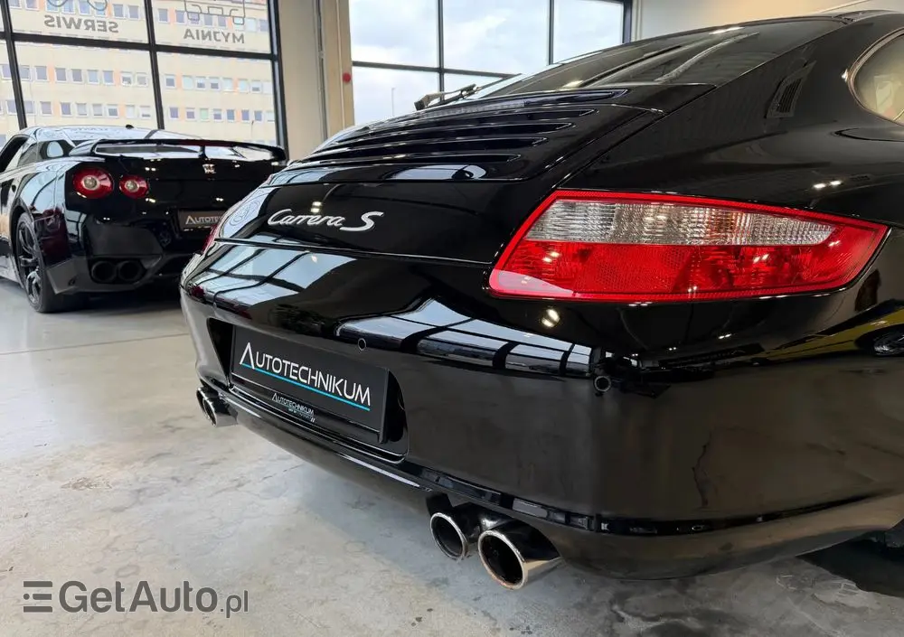 PORSCHE 911 Carrera S