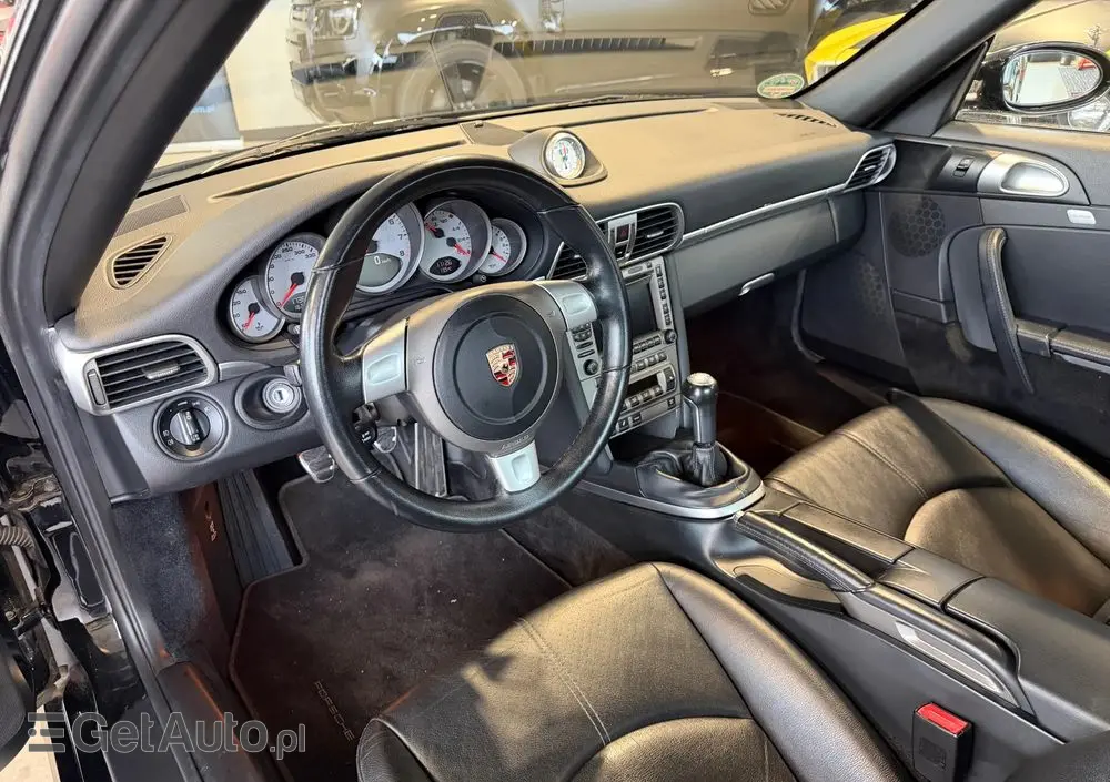 PORSCHE 911 Carrera S