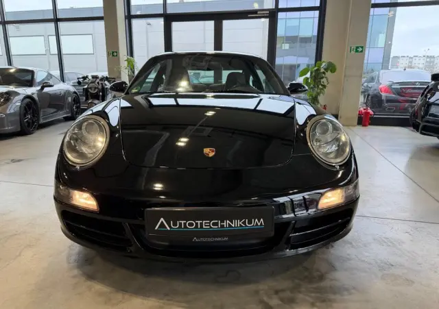 PORSCHE 911 Carrera S