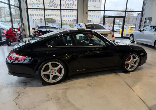 PORSCHE 911 Carrera S