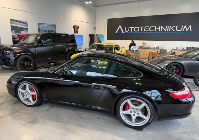 PORSCHE 911 Carrera S