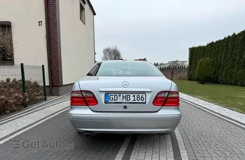 MERCEDES-BENZ CLK 