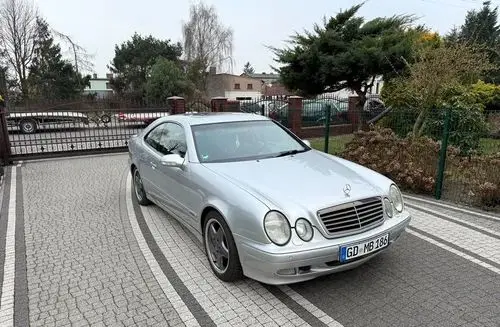 MERCEDES-BENZ CLK 