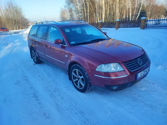 VOLKSWAGEN Passat Comfortline