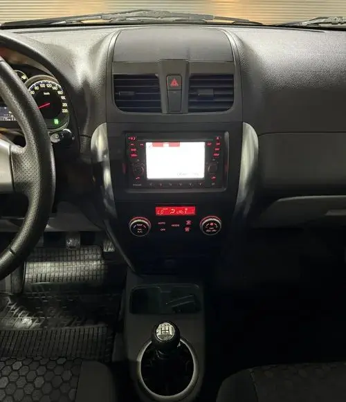 SUZUKI SX4 