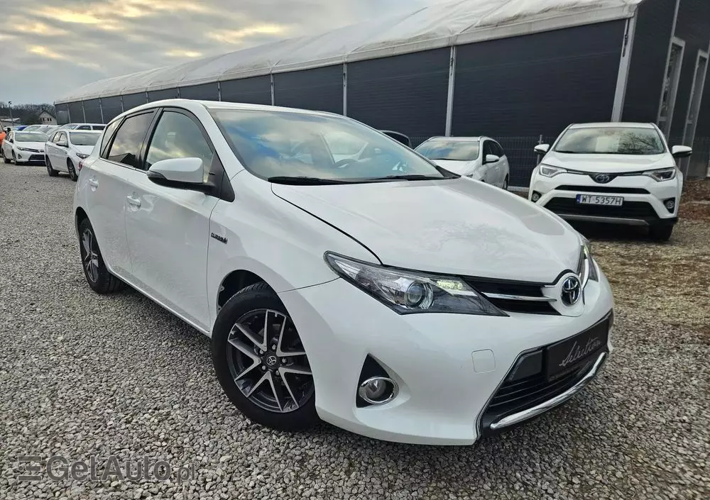 TOYOTA Auris 1.8 VVT-i Hybrid Automatik Edition