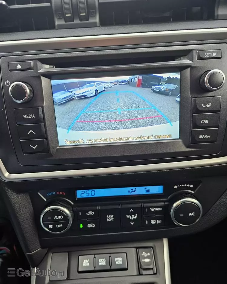 TOYOTA Auris 1.8 VVT-i Hybrid Automatik Edition