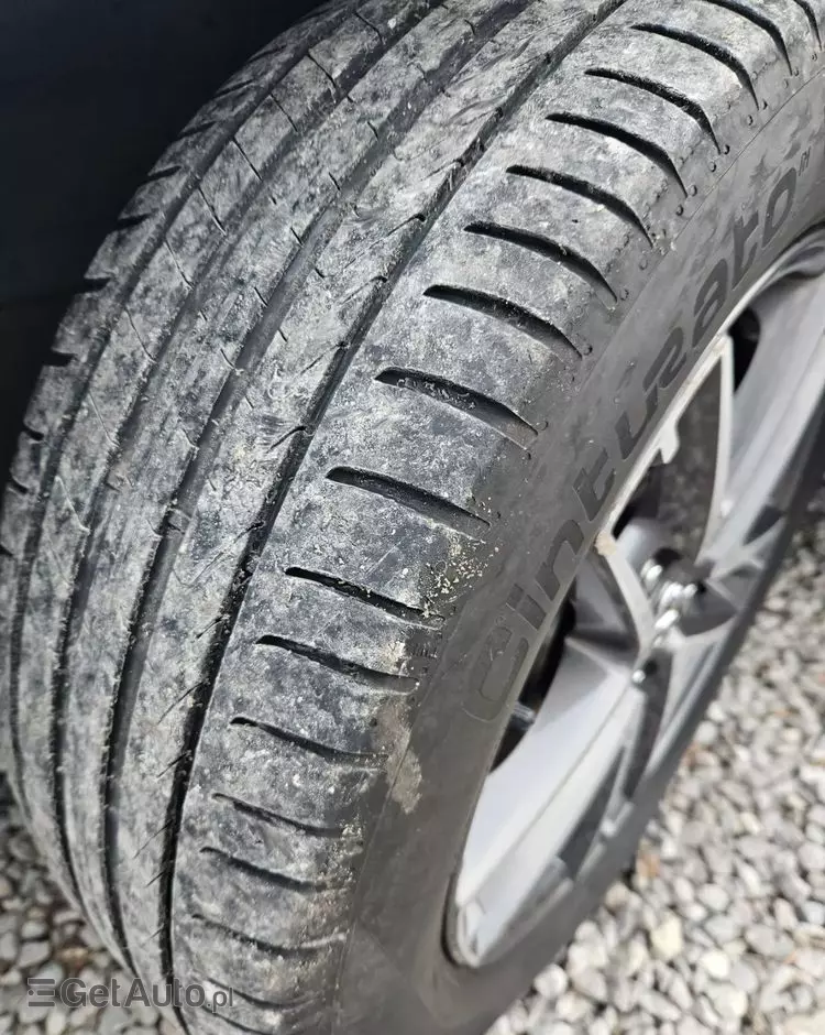 TOYOTA Auris 1.8 VVT-i Hybrid Automatik Edition