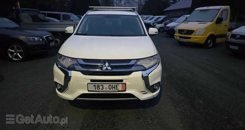 MITSUBISHI Outlander 2.0 4WD
