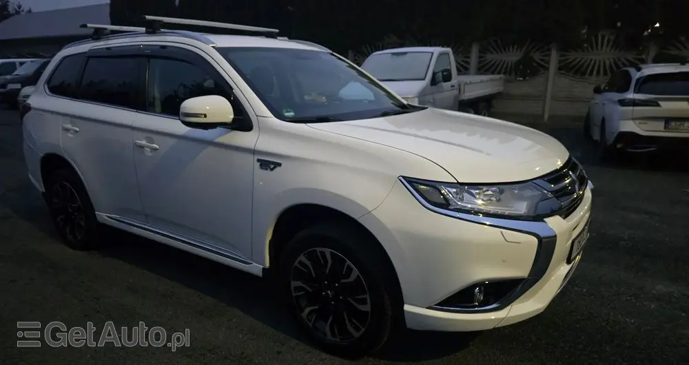 MITSUBISHI Outlander 2.0 4WD