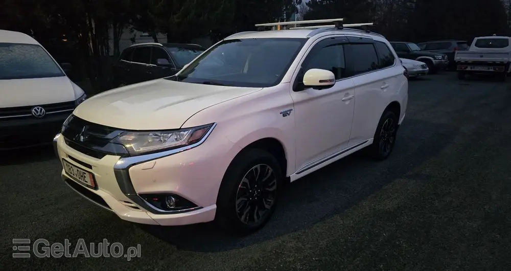 MITSUBISHI Outlander 2.0 4WD