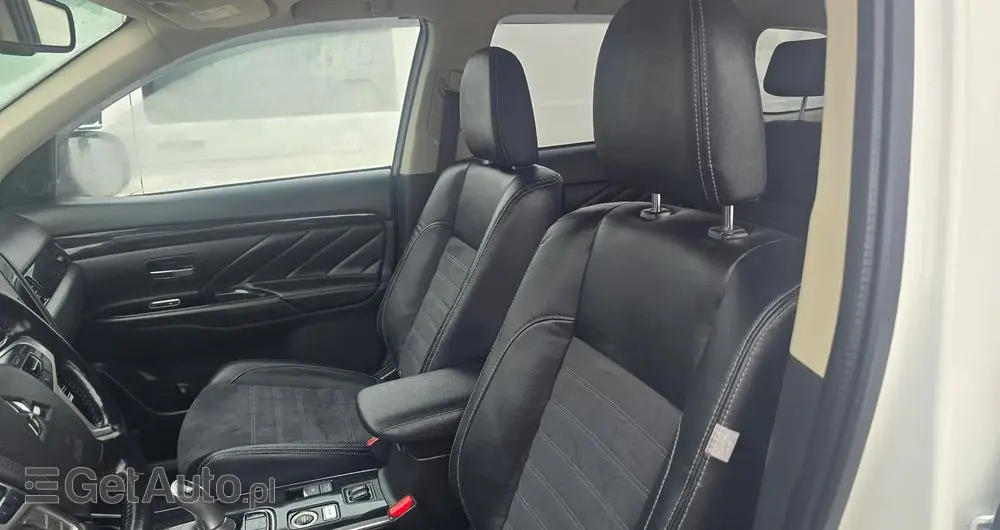 MITSUBISHI Outlander 2.0 4WD