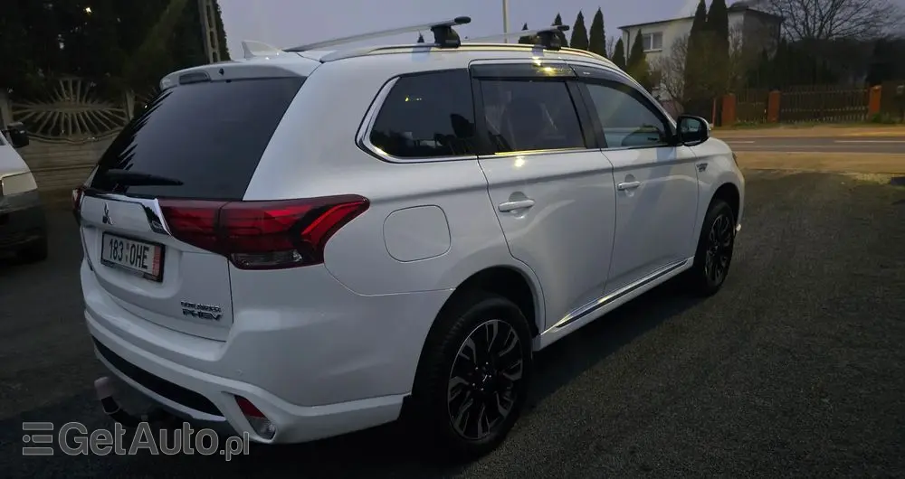 MITSUBISHI Outlander 2.0 4WD