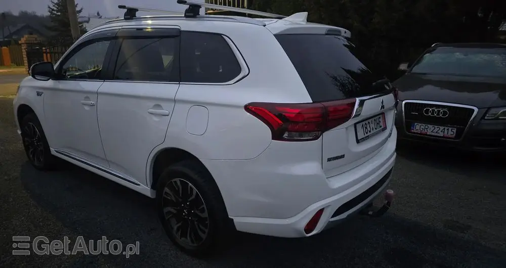 MITSUBISHI Outlander 2.0 4WD