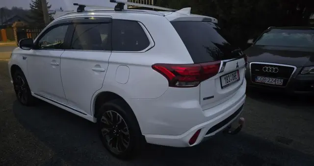 MITSUBISHI Outlander 2.0 4WD