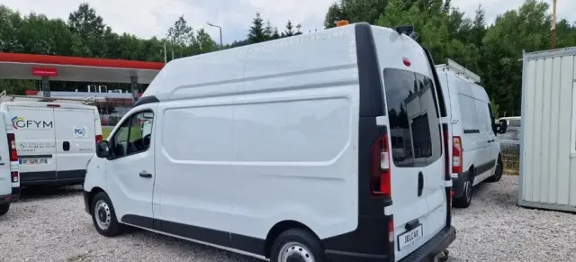 RENAULT Trafic 