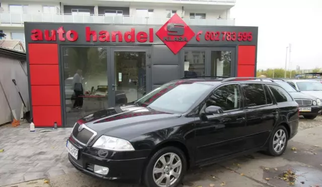 SKODA Octavia 