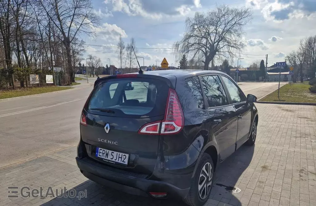 RENAULT Scenic 