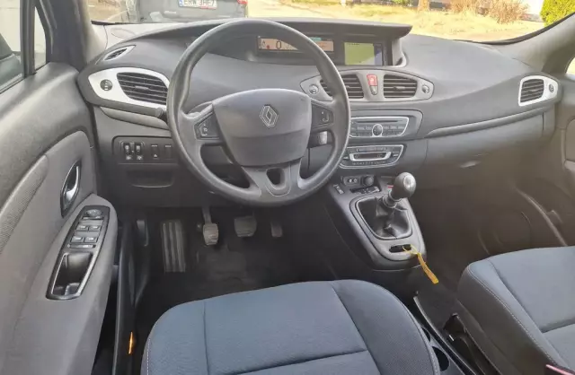 RENAULT Scenic 