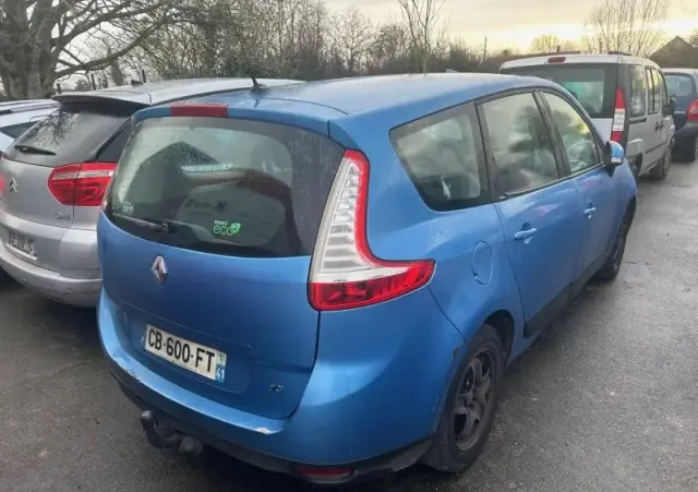 RENAULT Grand Scenic 
