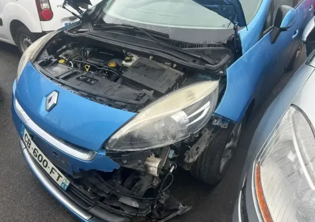 RENAULT Grand Scenic 