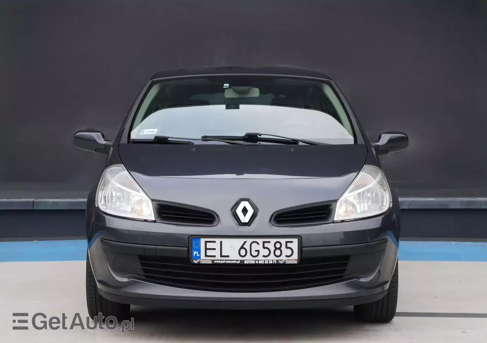 RENAULT Clio 1.4 16V Confort Dynamique