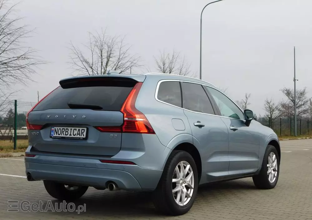 VOLVO XC 60 D3 Momentum Pro