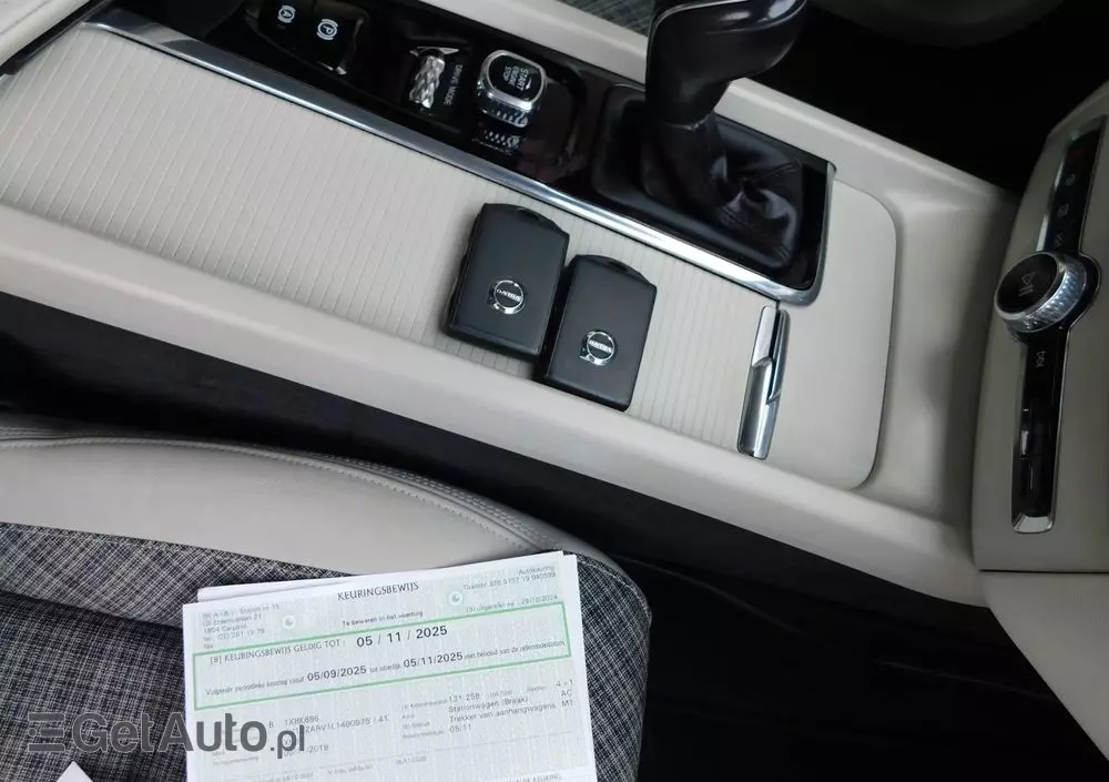 VOLVO XC 60 D3 Momentum Pro