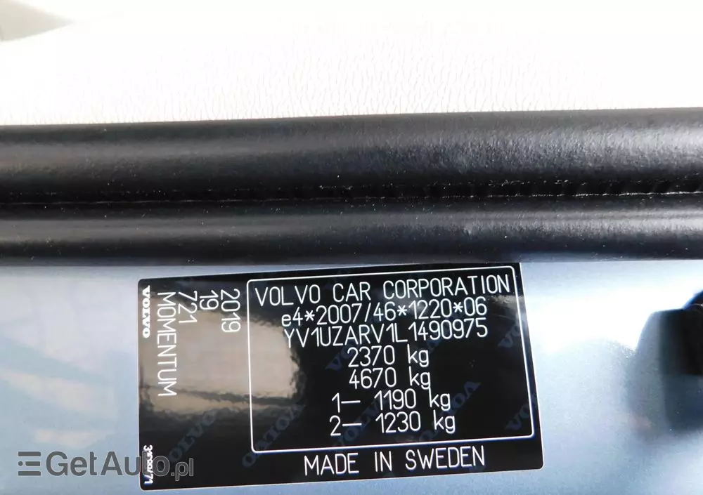 VOLVO XC 60 D3 Momentum Pro