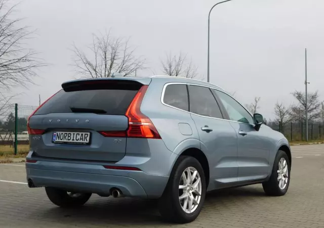 VOLVO XC 60 D3 Momentum Pro