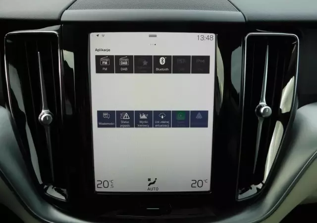 VOLVO XC 60 D3 Momentum Pro