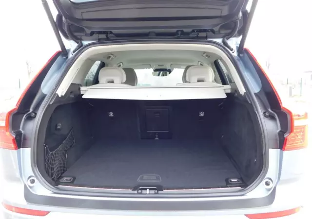 VOLVO XC 60 D3 Momentum Pro