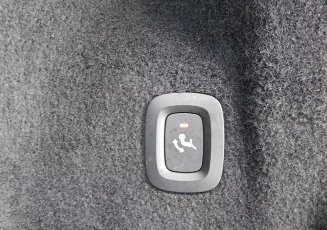 VOLVO XC 60 D3 Momentum Pro