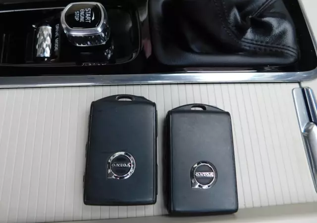 VOLVO XC 60 D3 Momentum Pro