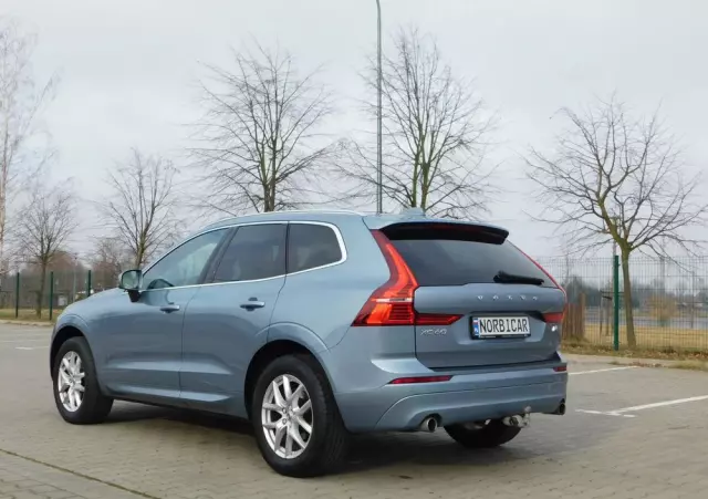 VOLVO XC 60 D3 Momentum Pro