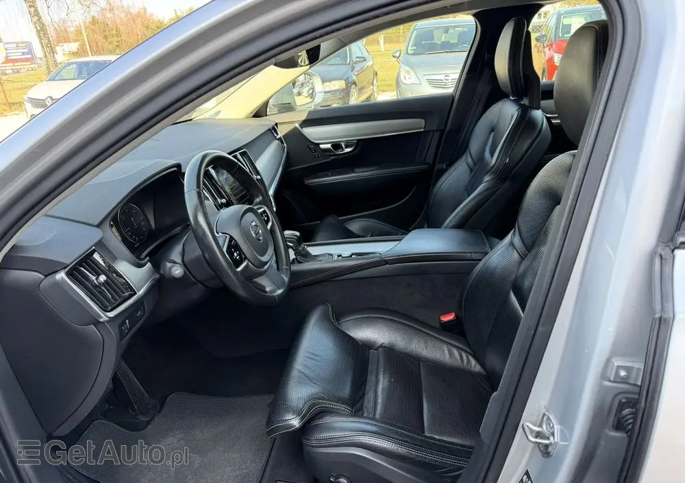 VOLVO V90 Cross Country D5 AWD Pro