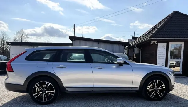 VOLVO V90 Cross Country D5 AWD Pro