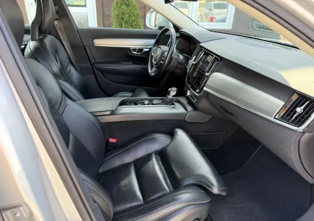 VOLVO V90 Cross Country D5 AWD Pro