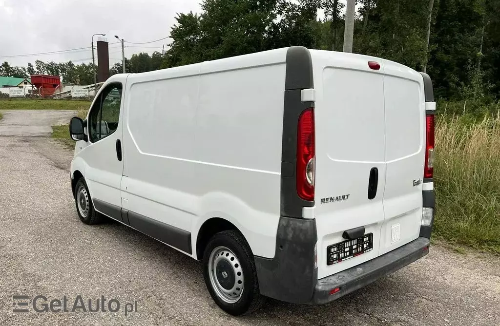RENAULT Trafic 